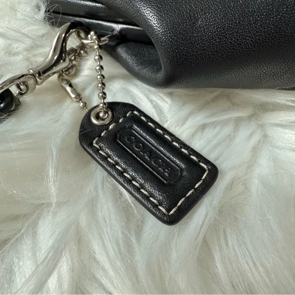 Coach RARE Kisslock Y2K Black Leather Clutch Wristlet - Picture 15 of 16